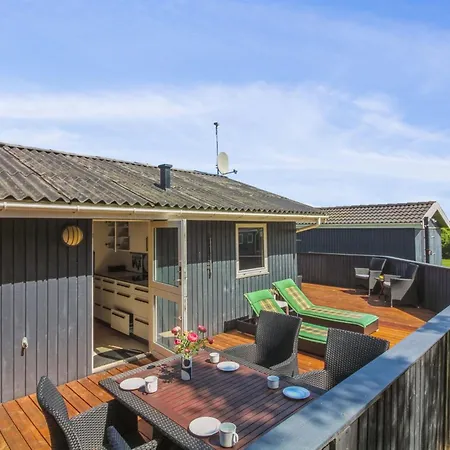 Wisti - 600m From The Sea By Interhome Semesterbostad *
