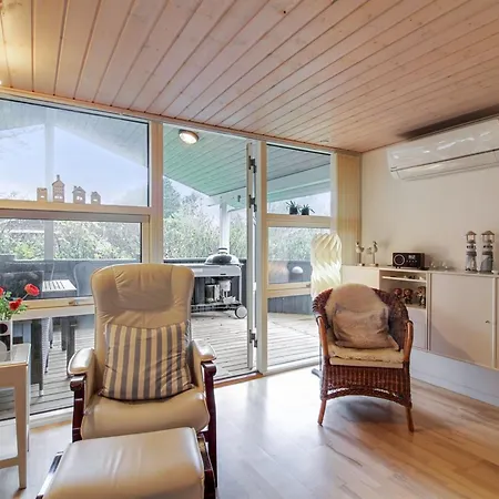 Wisti - 600m From The Sea By Interhome *
