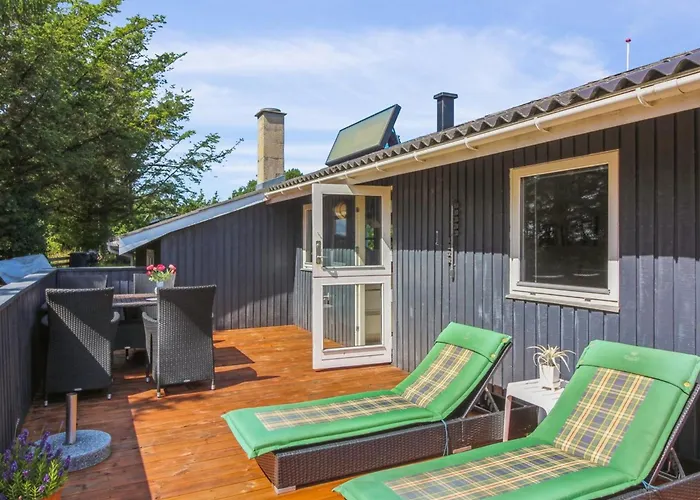 度假居 Wisti - 600m From The Sea By Interhome