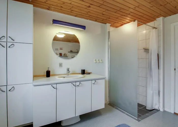 Wisti - 600m From The Sea By Interhome *