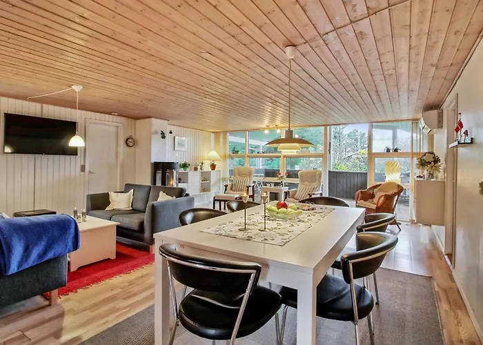 Wisti - 600m From The Sea By Interhome 度假居